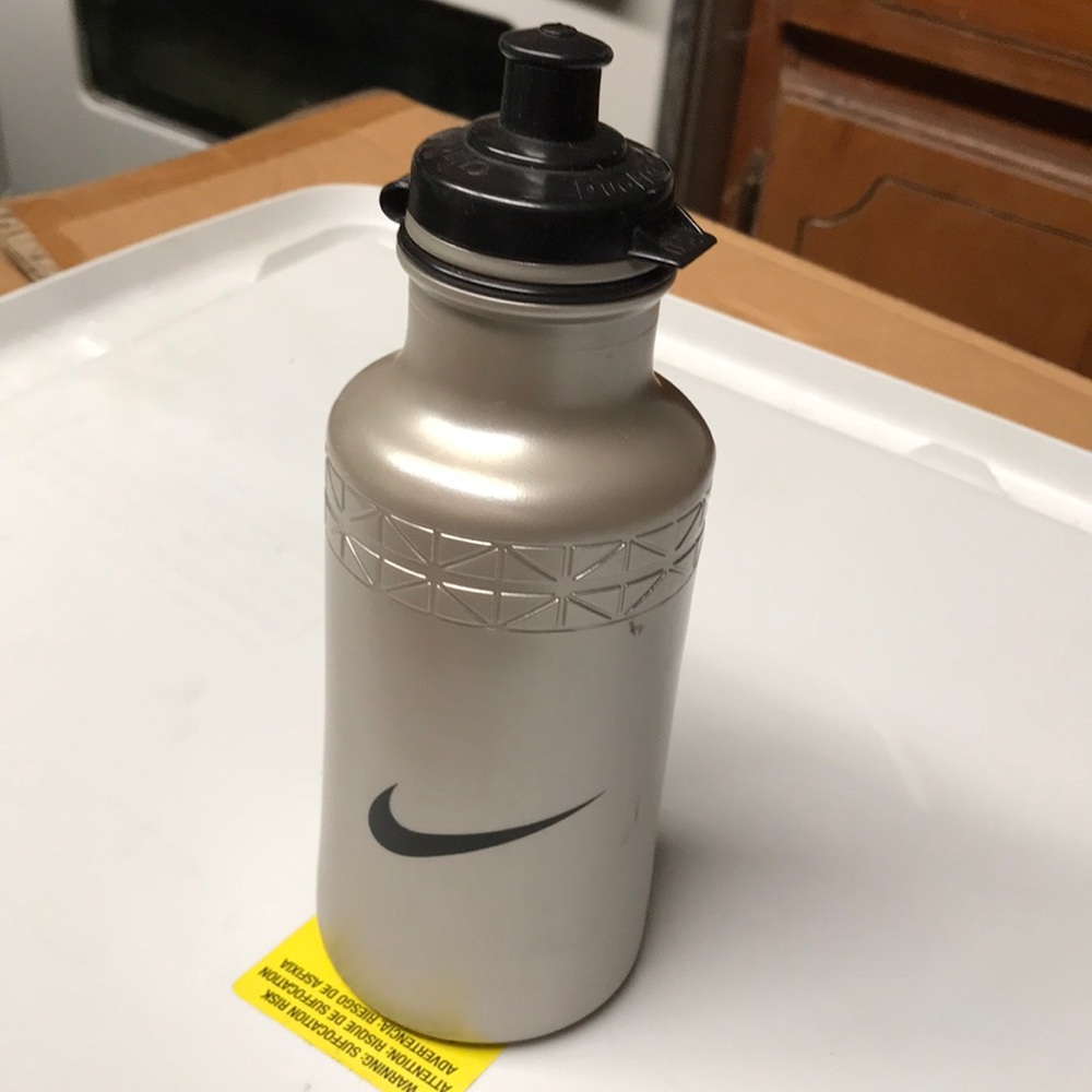 Nike running cycling water bottle
